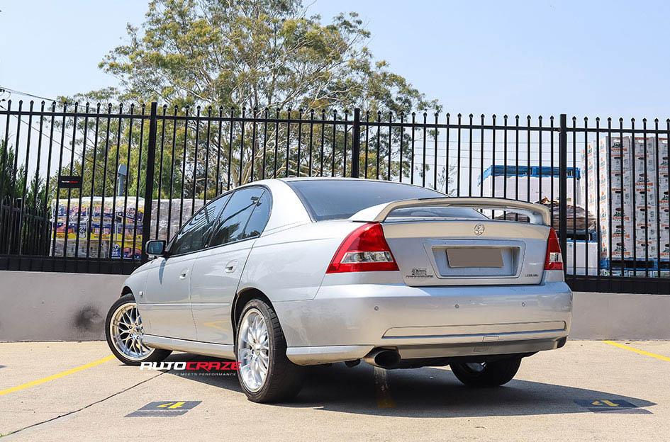 HOLDEN-COMMODORE-CHEETAH-HYPER-SILVER-POLISH-LIP